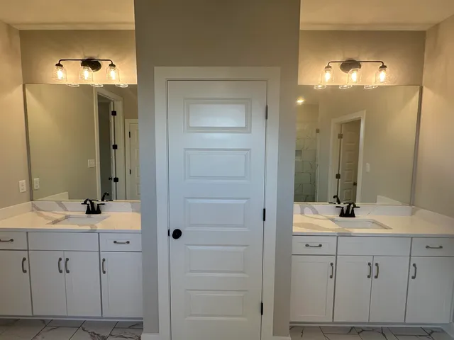 $652,800 | 5372 Kaitlynn Rose Drive West, Lakeland, TN 38002