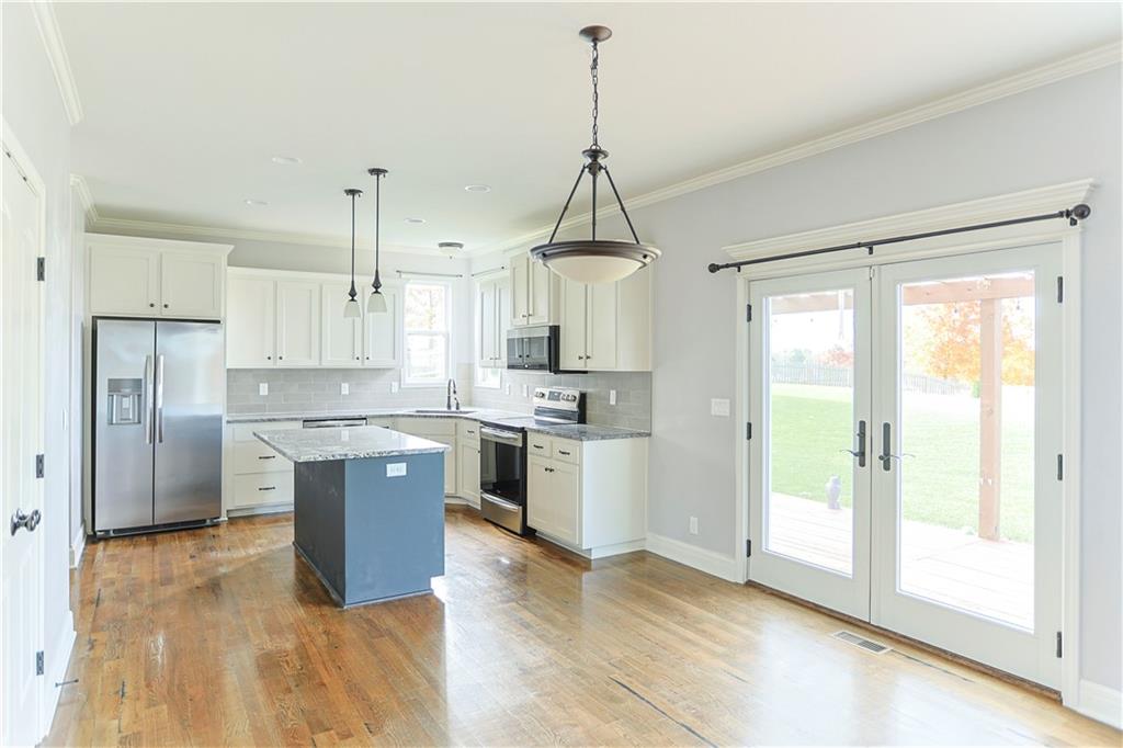 900 Southeast Forest Ridge Court Blue Springs, MO 64014 - Photo 12 of 51