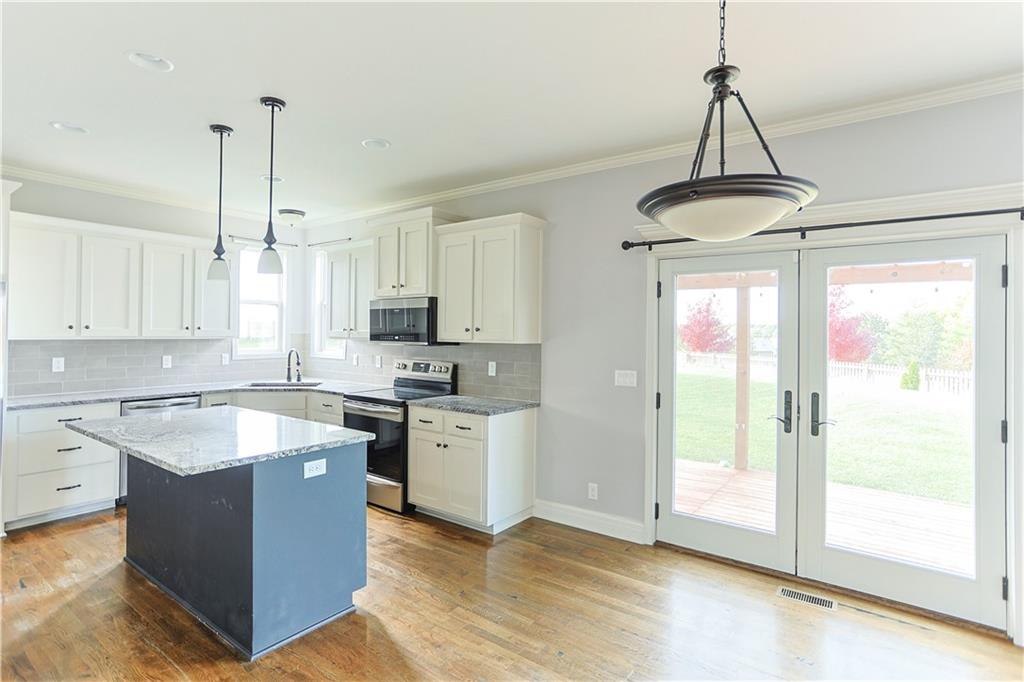 900 Southeast Forest Ridge Court Blue Springs, MO 64014 - Photo 13 of 51