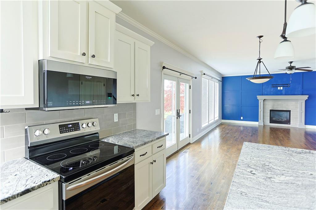 900 Southeast Forest Ridge Court Blue Springs, MO 64014 - Photo 16 of 51