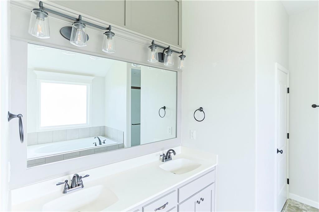 900 Southeast Forest Ridge Court Blue Springs, MO 64014 - Photo 39 of 51