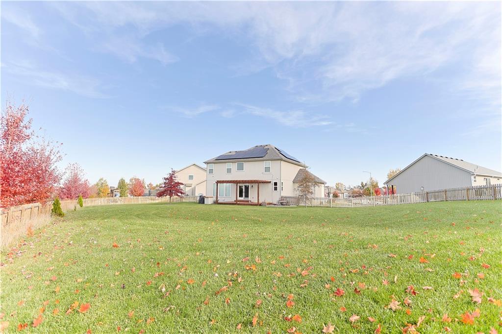 900 Southeast Forest Ridge Court Blue Springs, MO 64014 - Photo 5 of 51