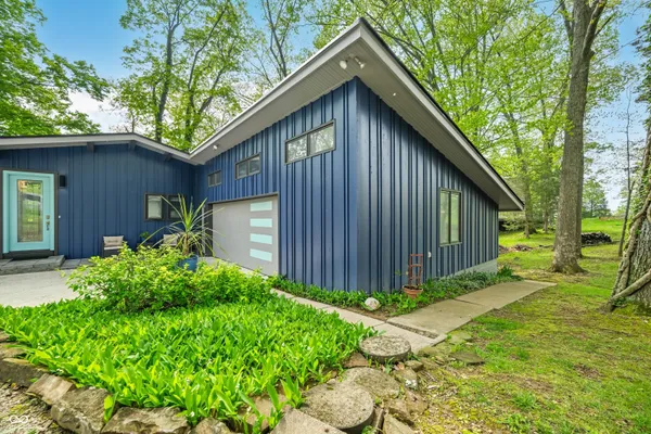 $949,000 | 7753 Ivy Drive, Nineveh, IN 46164