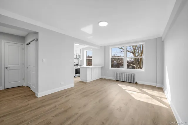 $319,988 | 141-37 Union Turnpike, Unit 2O | Kew Gardens Hills