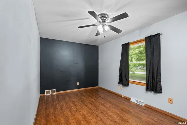 $399,900 | 13109 83rd Avenue, Blue Grass, IA 52726