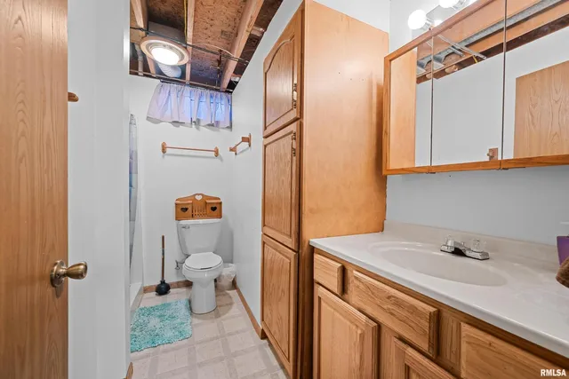 $399,900 | 13109 83rd Avenue, Blue Grass, IA 52726