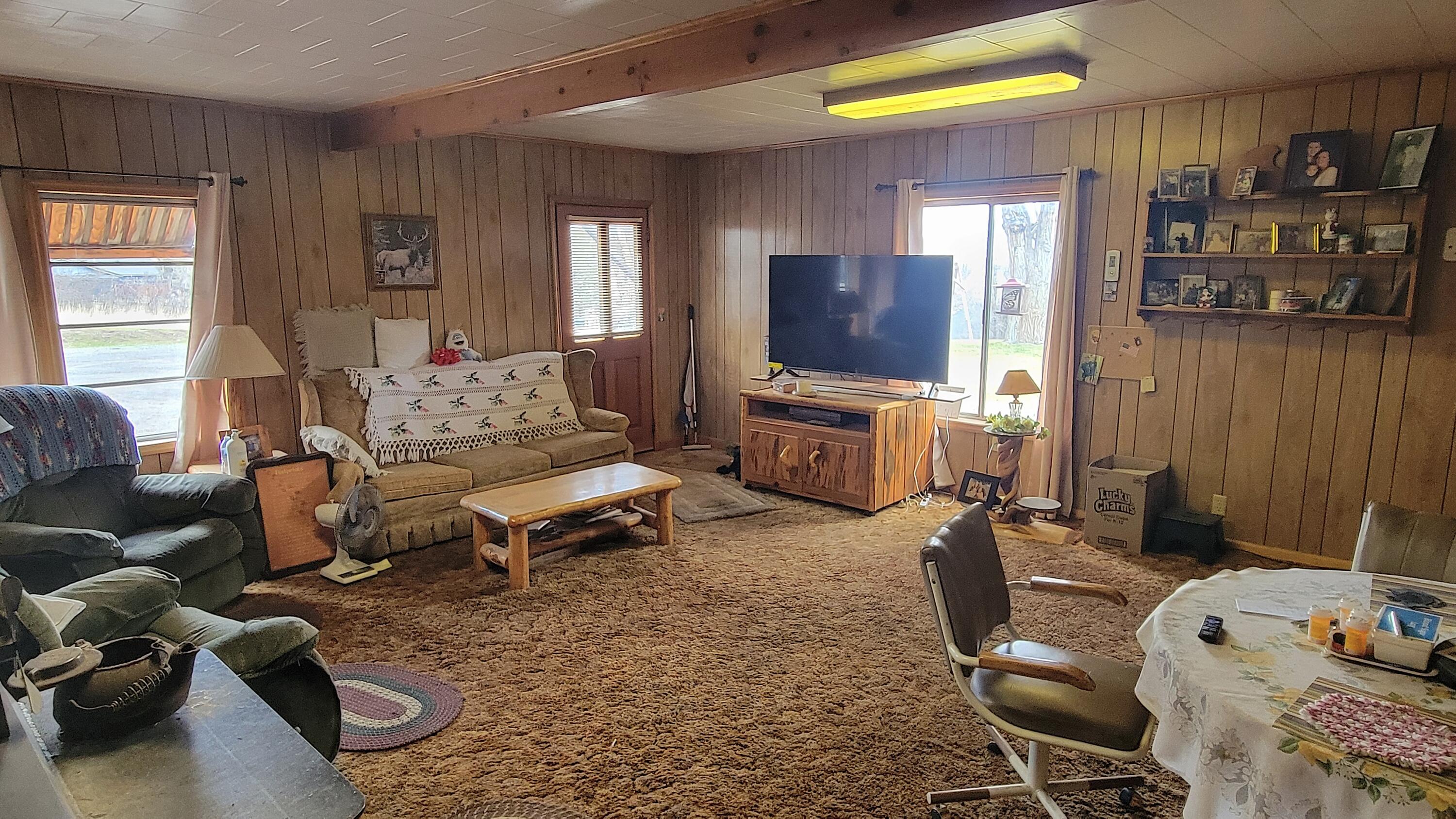 902 Southwest Crestview Road Prineville, OR 97754 - Photo 8 of 51 20250306_110737