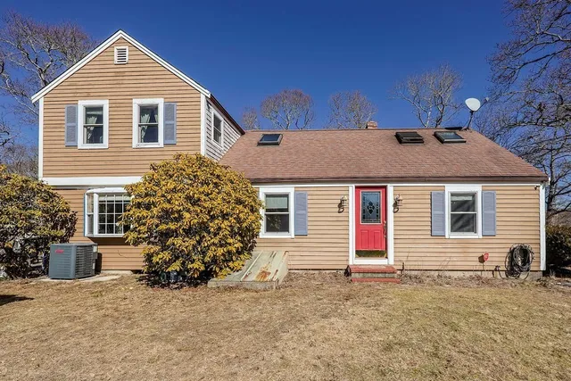 $524,999 | 20 Sunset Terrace, Barnstable, MA 02601