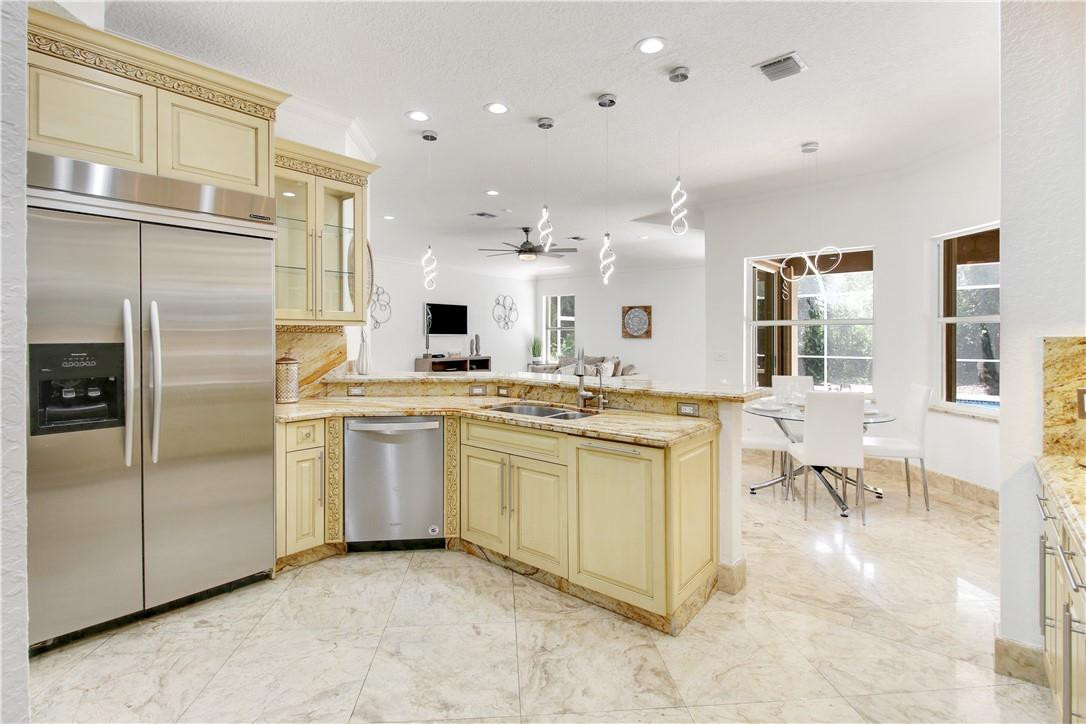 21414 Gosier Way Boca Raton, FL 33428 - Photo 9 of 25 Photo 9