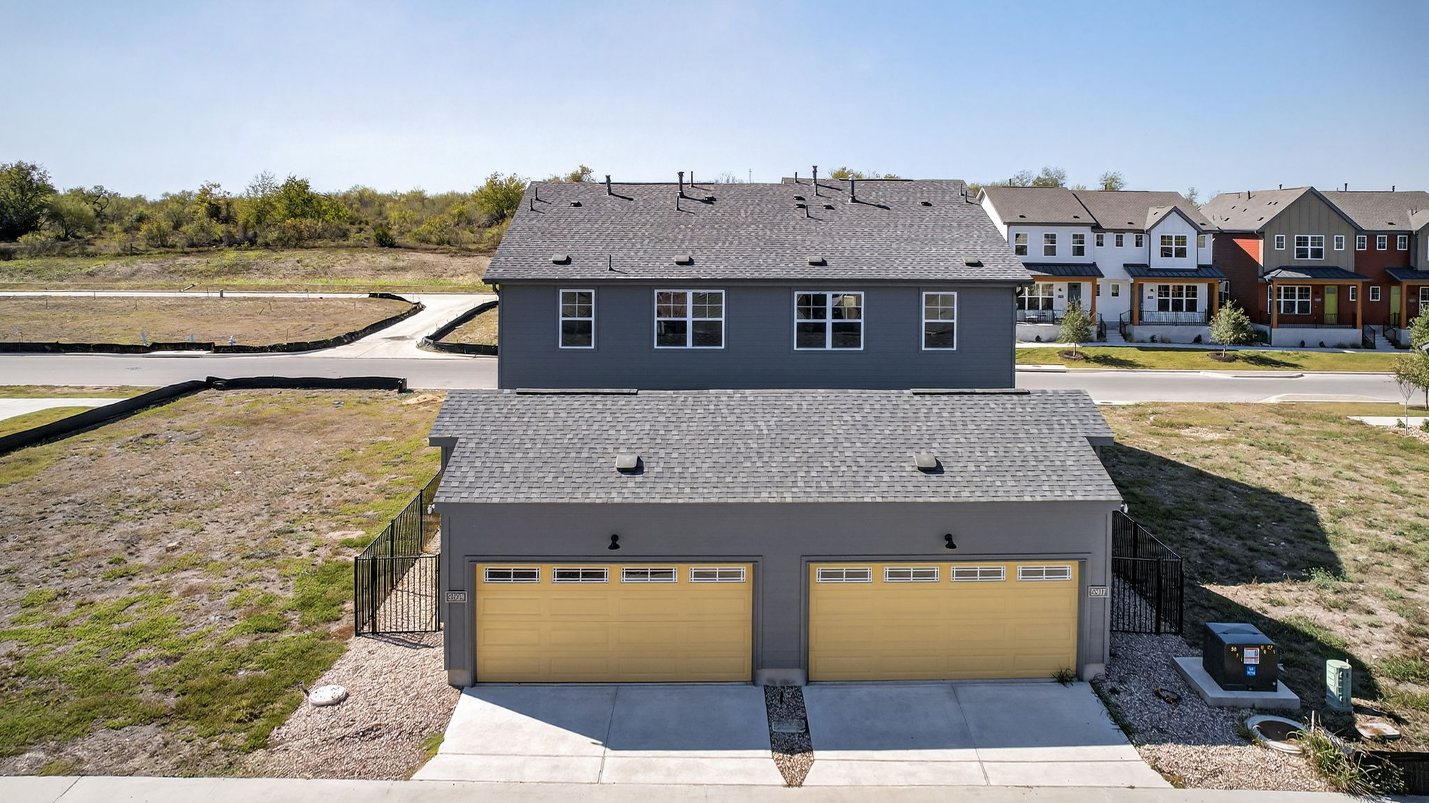 5909 Rotunda View Austin, TX 78747 - Photo 2 of 26 Gallery Image 2