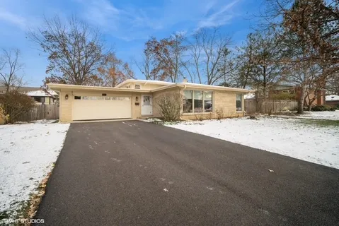 $699,000 | 1151 Walden Lane, Deerfield, IL 60015