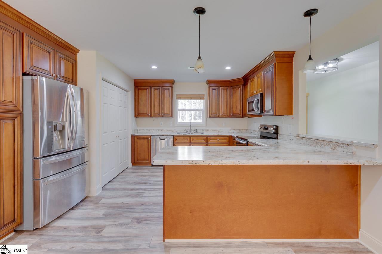 1623 River Oak Road Inman, SC 29349 - Photo 17 of 36