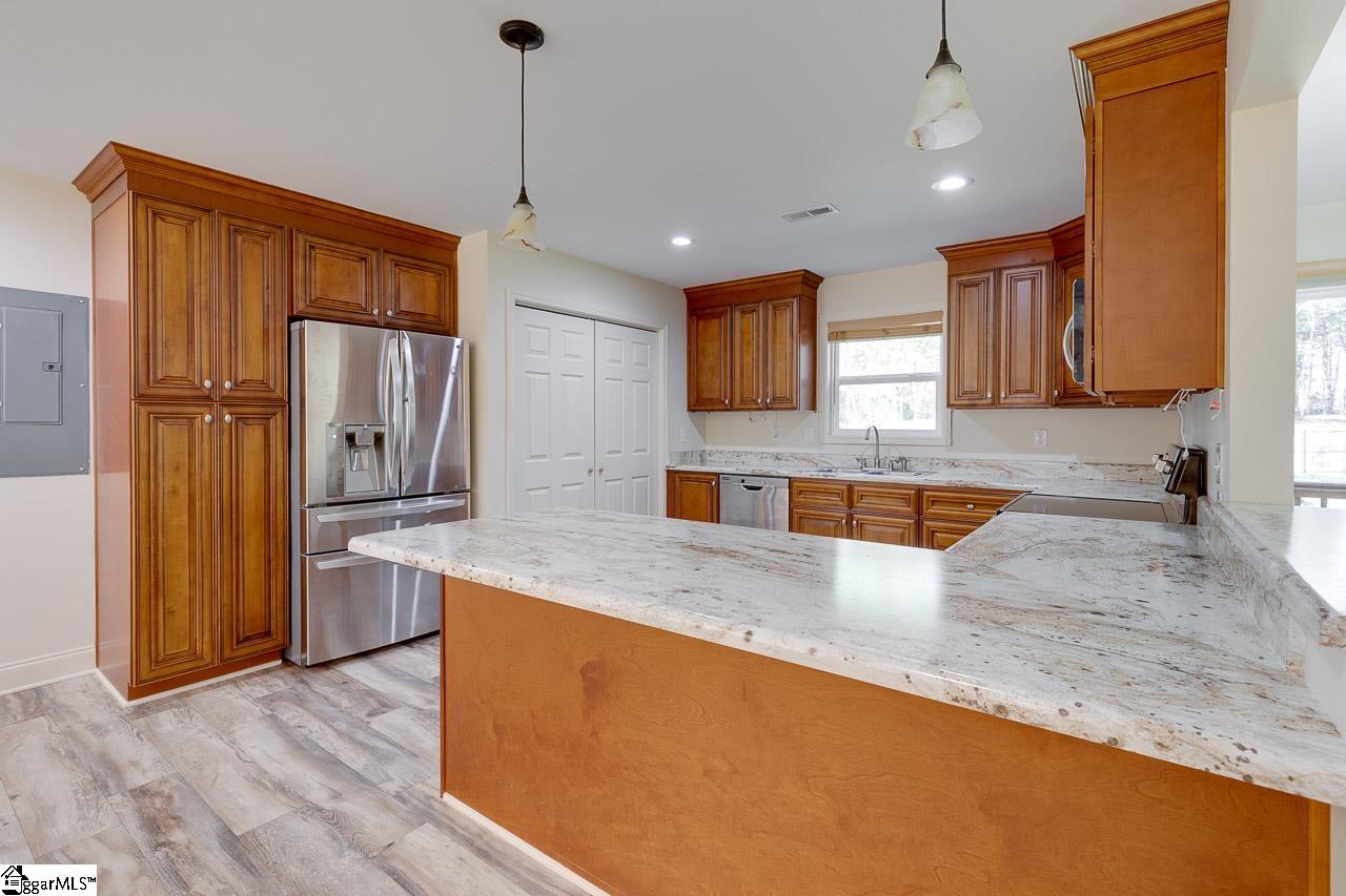 1623 River Oak Road Inman, SC 29349 - Photo 18 of 36