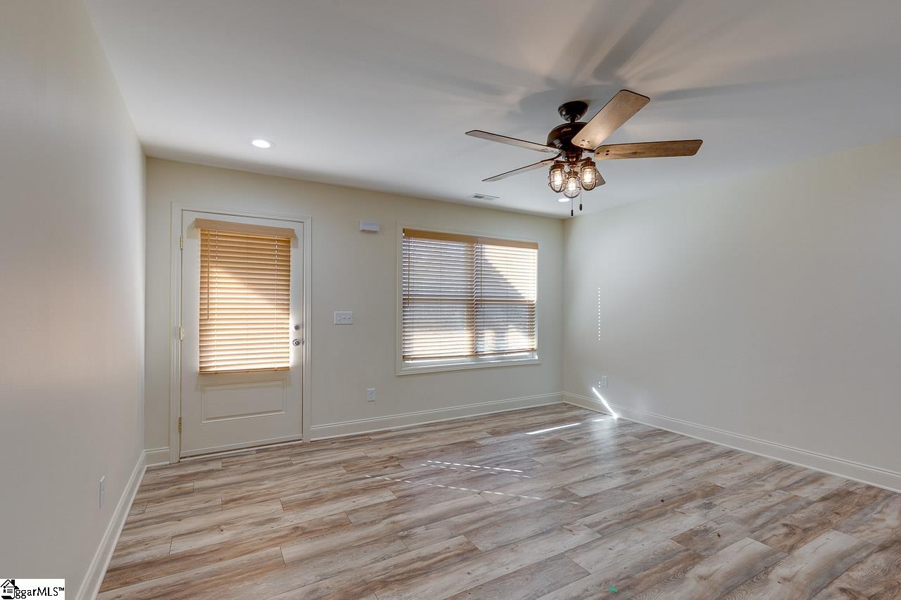 1623 River Oak Road Inman, SC 29349 - Photo 7 of 36