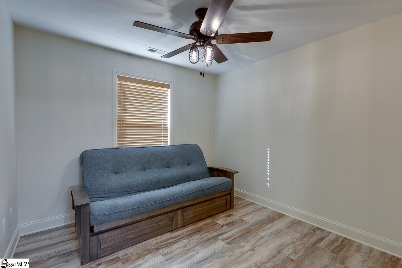 1623 River Oak Road Inman, SC 29349 - Photo 9 of 36