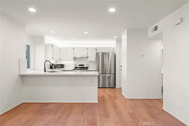 $4,500 | 1135 Via Colinas, Thousand Oaks, CA 91362