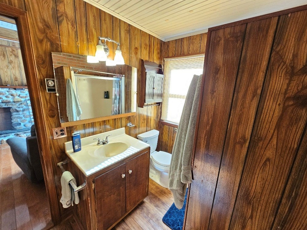 8022 Pipers Gap Road Galax, VA 24333 - Photo 19 of 28 Gallery Image 19
