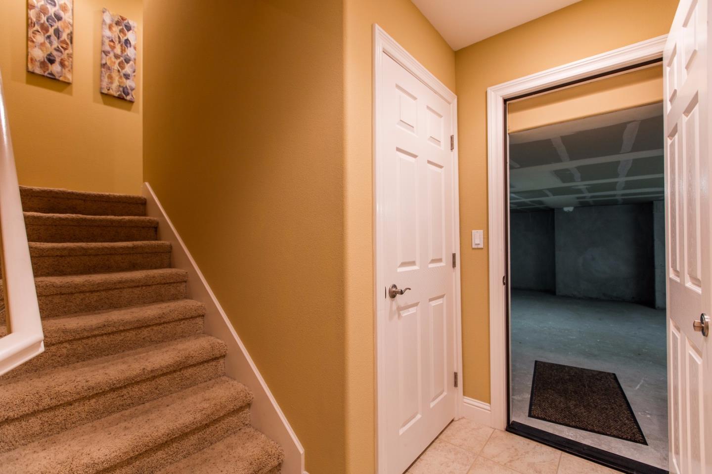 335 Ascente Commons San Jose, CA 95125 - Photo 27 of 38 a view of a hallway with staircase