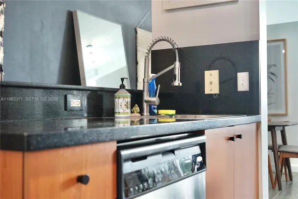 $360,000 | 2200 Northeast 4th Avenue, Unit 503, Miami, FL 33137