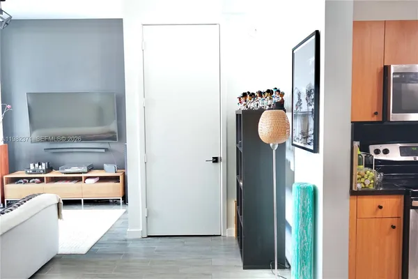 $360,000 | 2200 Northeast 4th Avenue, Unit 503, Miami, FL 33137