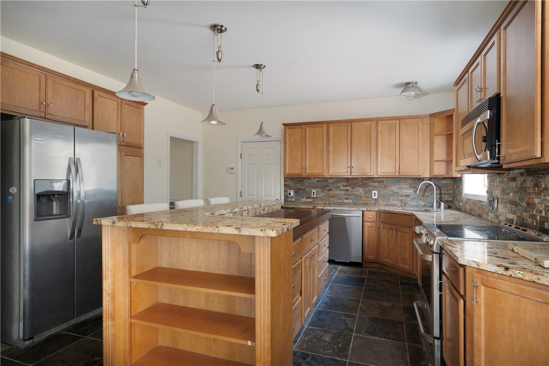 700 Cahoone Road Coventry, RI 02827 - Photo 12 of 22