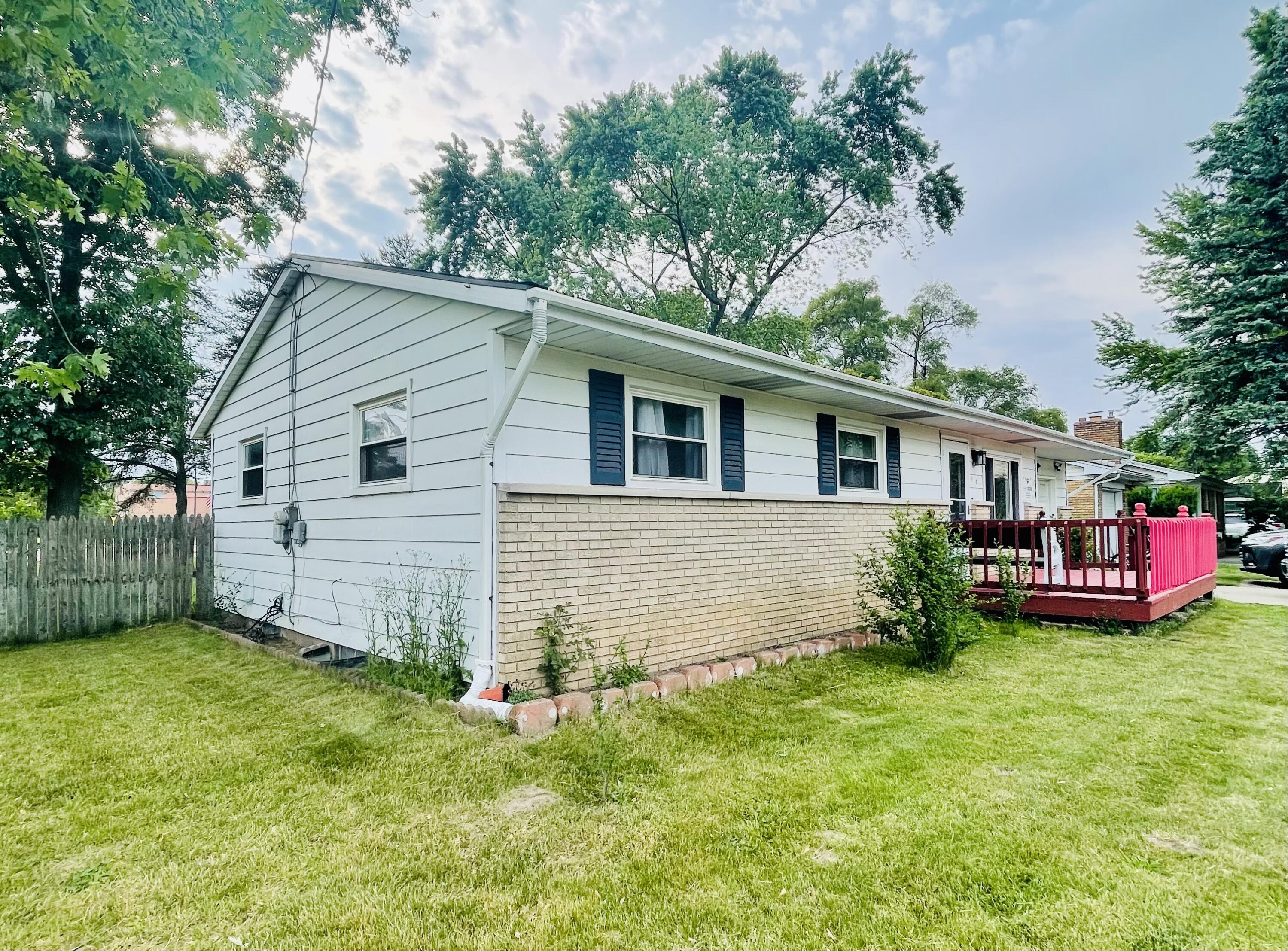 101 Sundown Street Springfield, MI 49037 - Photo 3 of 15 A513E294-60D9-4014-9D4E-7AF4CC37EDCF