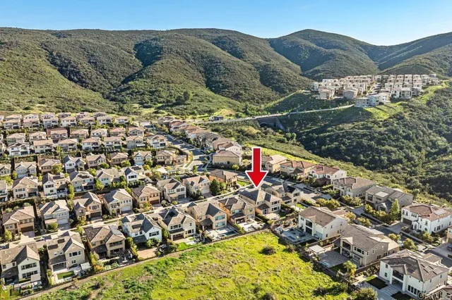 $2,298,800 | 15858 Anjou Lane, San Diego, CA 92127