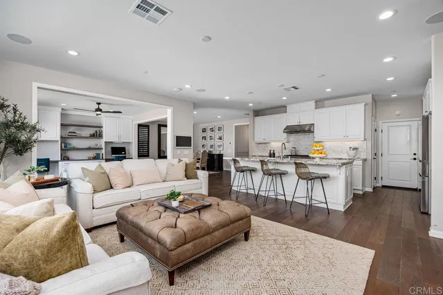 $2,298,800 | 15858 Anjou Lane, San Diego, CA 92127