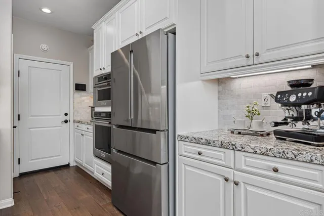 $2,298,800 | 15858 Anjou Lane, San Diego, CA 92127