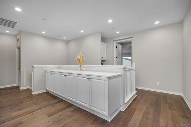 $2,298,800 | 15858 Anjou Lane, San Diego, CA 92127