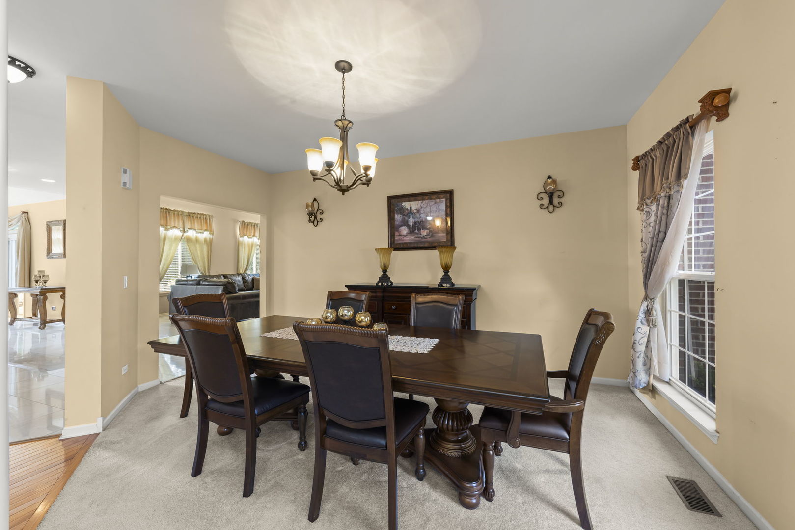 450 Raintree Drive Oswego, IL 60543 - Photo 7 of 26