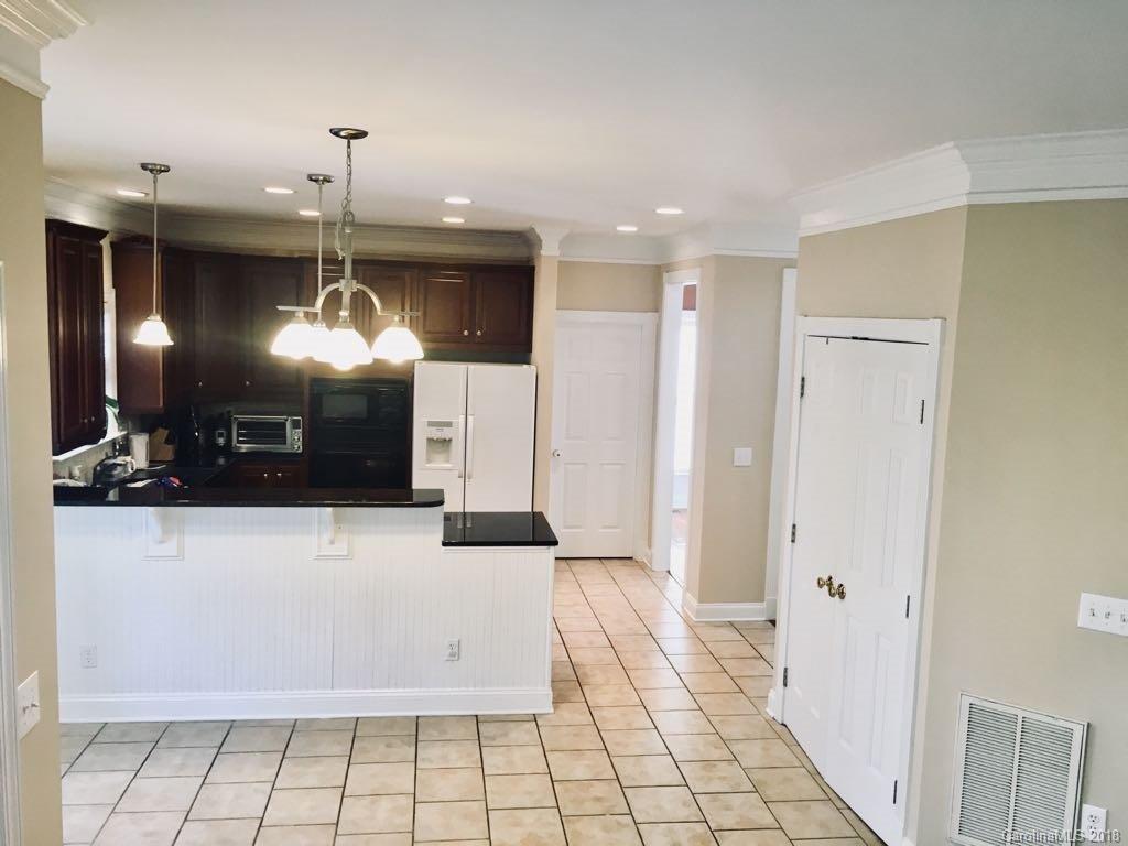 704 Knightswood Road Fort Mill, SC 29708 - Photo 10 of 25 Gallery Image 10