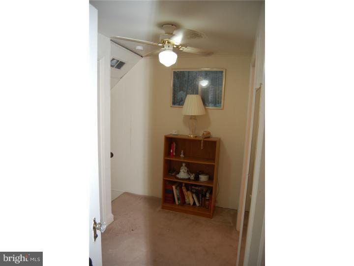 1002 Windsor Road Collingdale, PA 19023 - Photo 18 of 23 Hallway