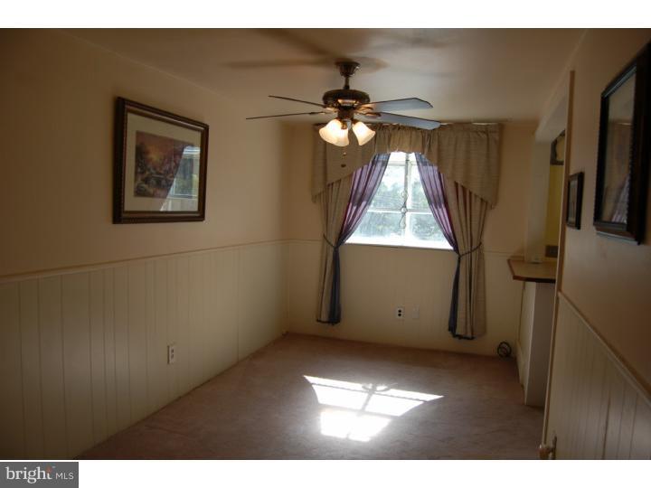 1002 Windsor Road Collingdale, PA 19023 - Photo 6 of 23 Dining Room