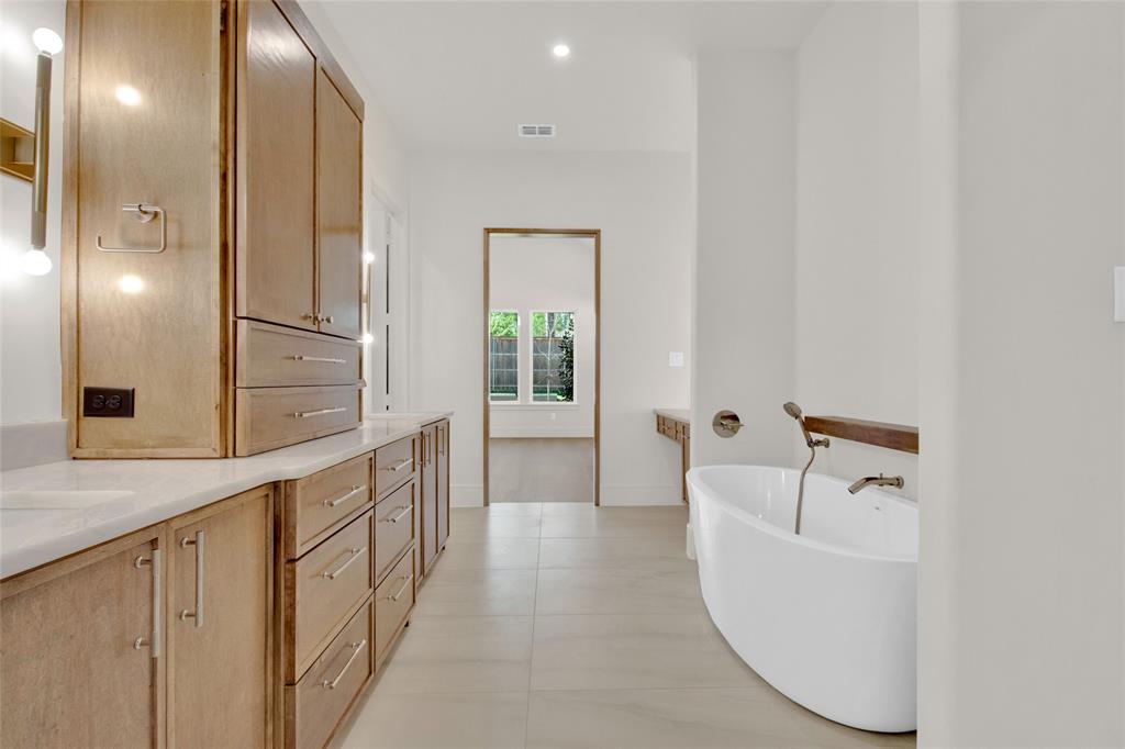 1839 Sentinel Way Tyler, TX 75703 - Photo 18 of 40