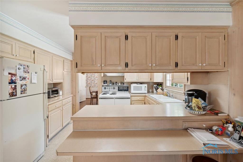 4144 Sheraton Road Toledo, OH 43606 - Photo 16 of 33 Gallery Image 16