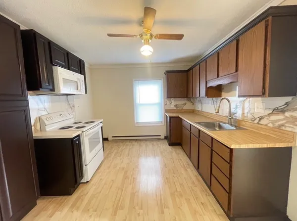 $2,000 | 27 Wilcox Street, Unit 2L, Springfield, MA 01105