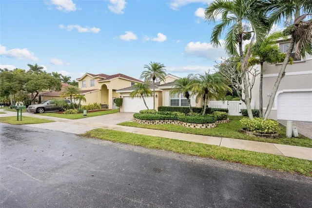 $610,000 | 2850 East Sable Circle, Margate, FL 33063