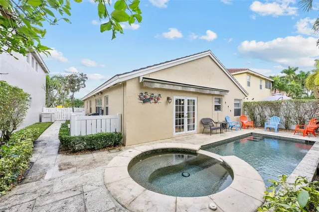 $610,000 | 2850 East Sable Circle, Margate, FL 33063