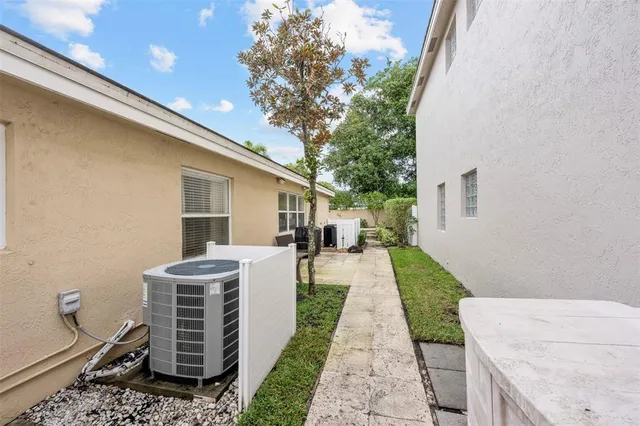 $610,000 | 2850 East Sable Circle, Margate, FL 33063