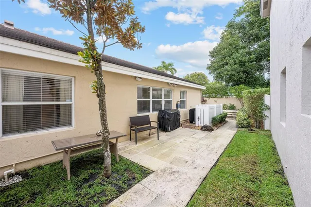 $610,000 | 2850 East Sable Circle, Margate, FL 33063