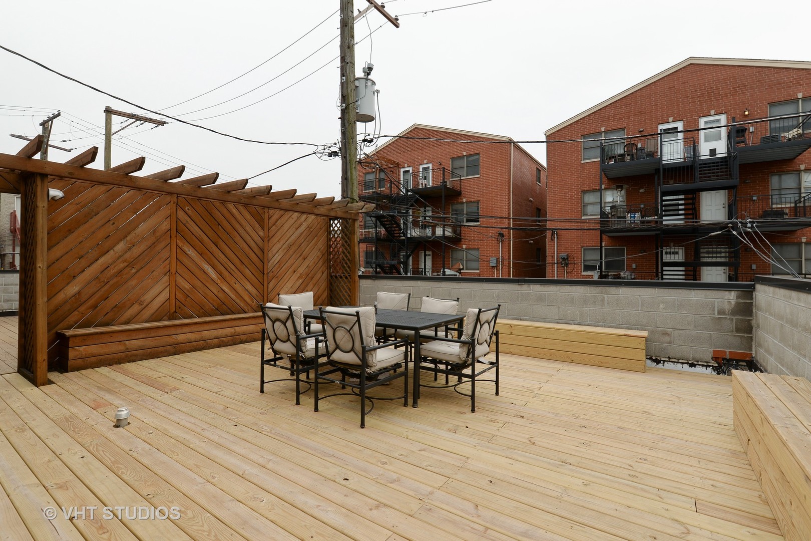 514 South Denvir Avenue, Unit 2 Chicago, IL 60612 - Photo 12 of 13 a view of a terrace with seating area
