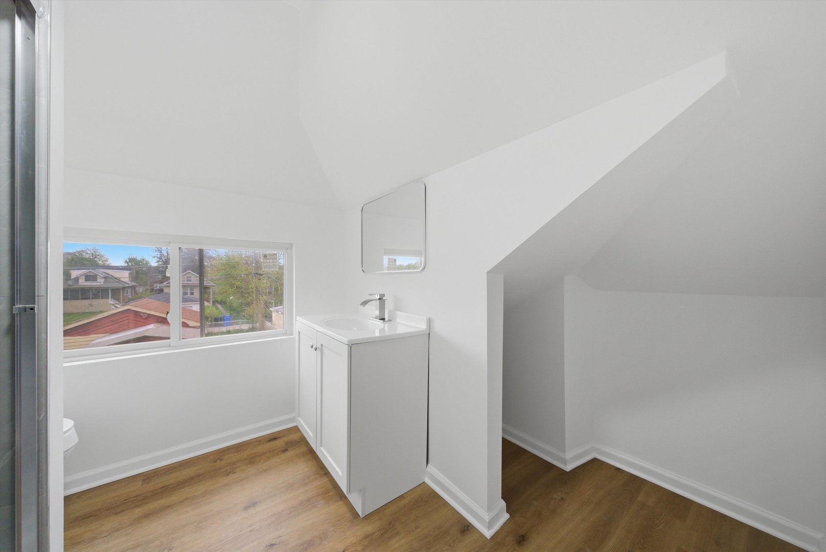 8533 South Rhodes Avenue Chicago, IL 60619 - Photo 13 of 21