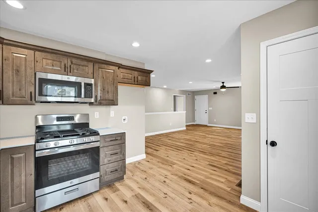 $284,900 | 180 South Oak Street, El Paso, IL 61738