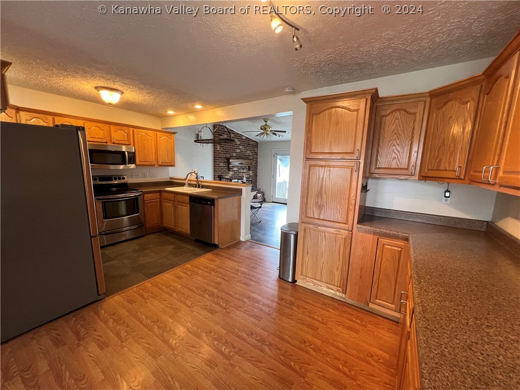 108 English Road Point Pleasant, WV 25550 - Photo 5 of 23 Gallery Image 5