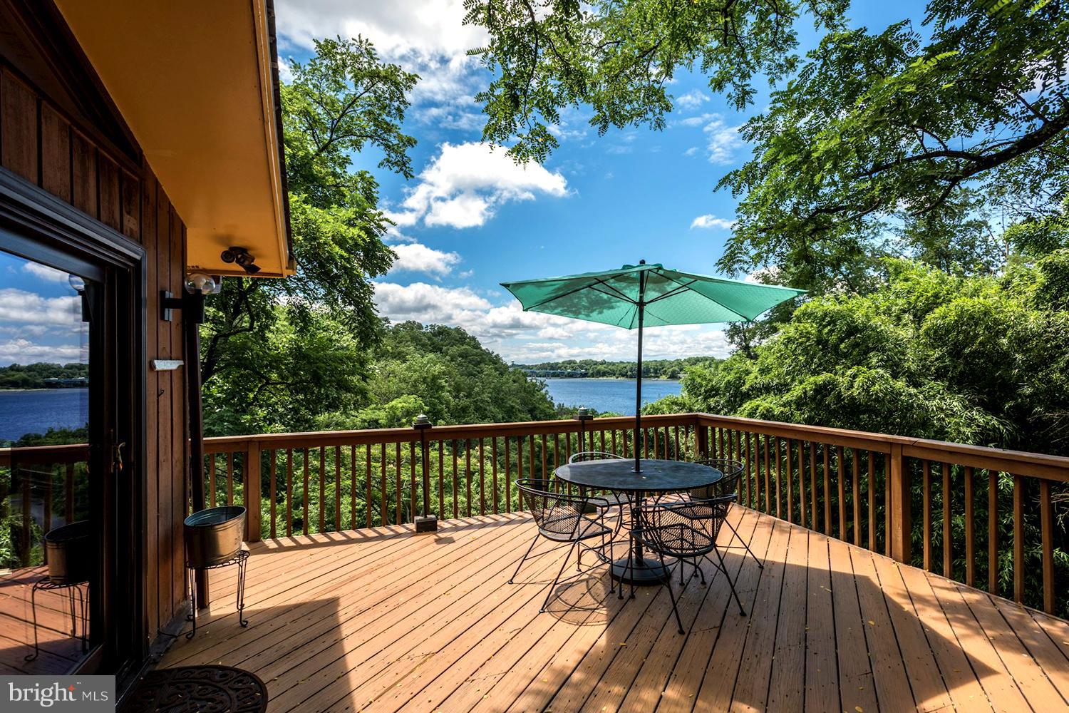 1607 Riverside Drive Annapolis, MD 21409 - Photo 12 of 30 Expanded Decking for Dining Beneath Sun and Stars