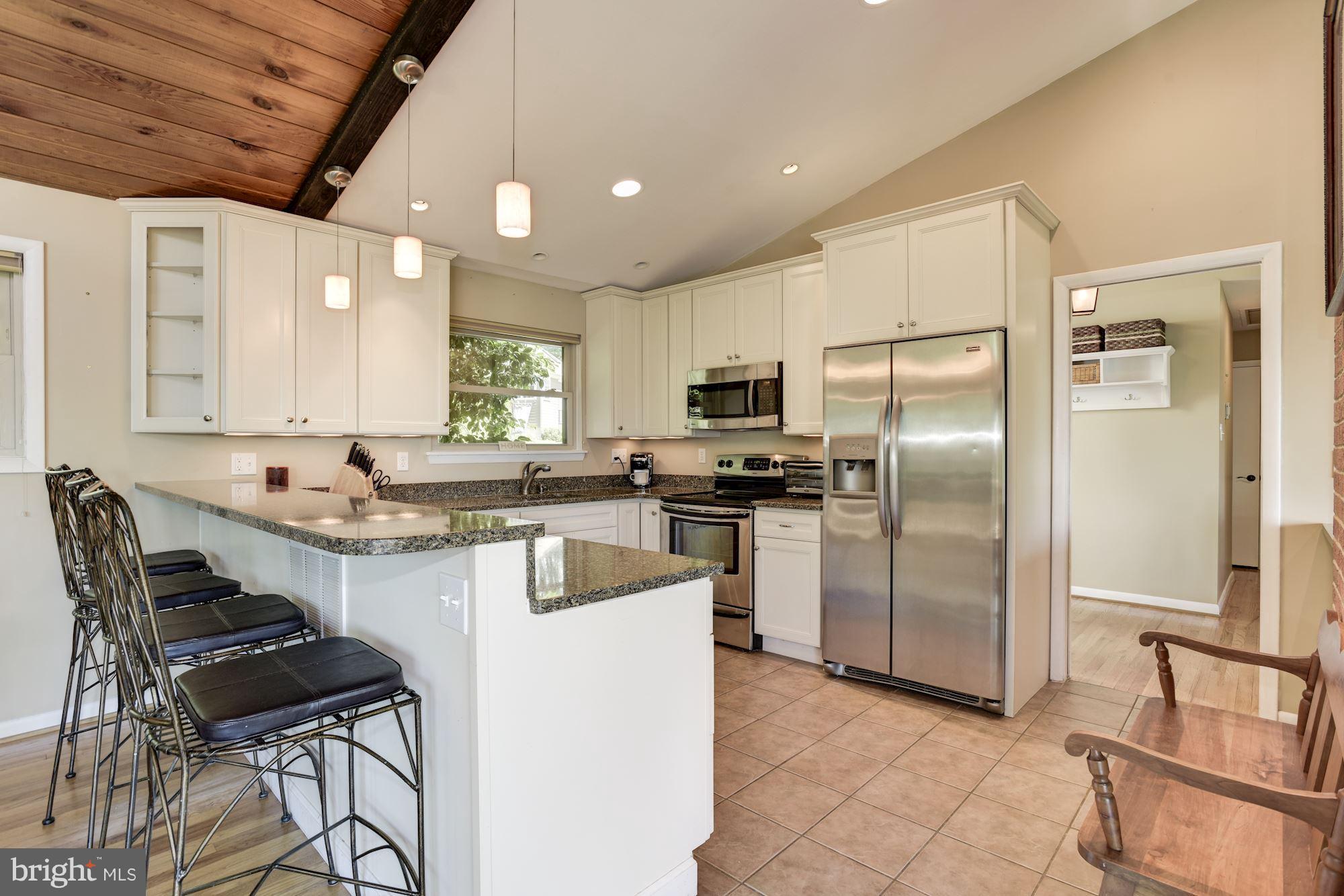 1607 Riverside Drive Annapolis, MD 21409 - Photo 16 of 30 Sleek Granite Counters and Stainless Appliances