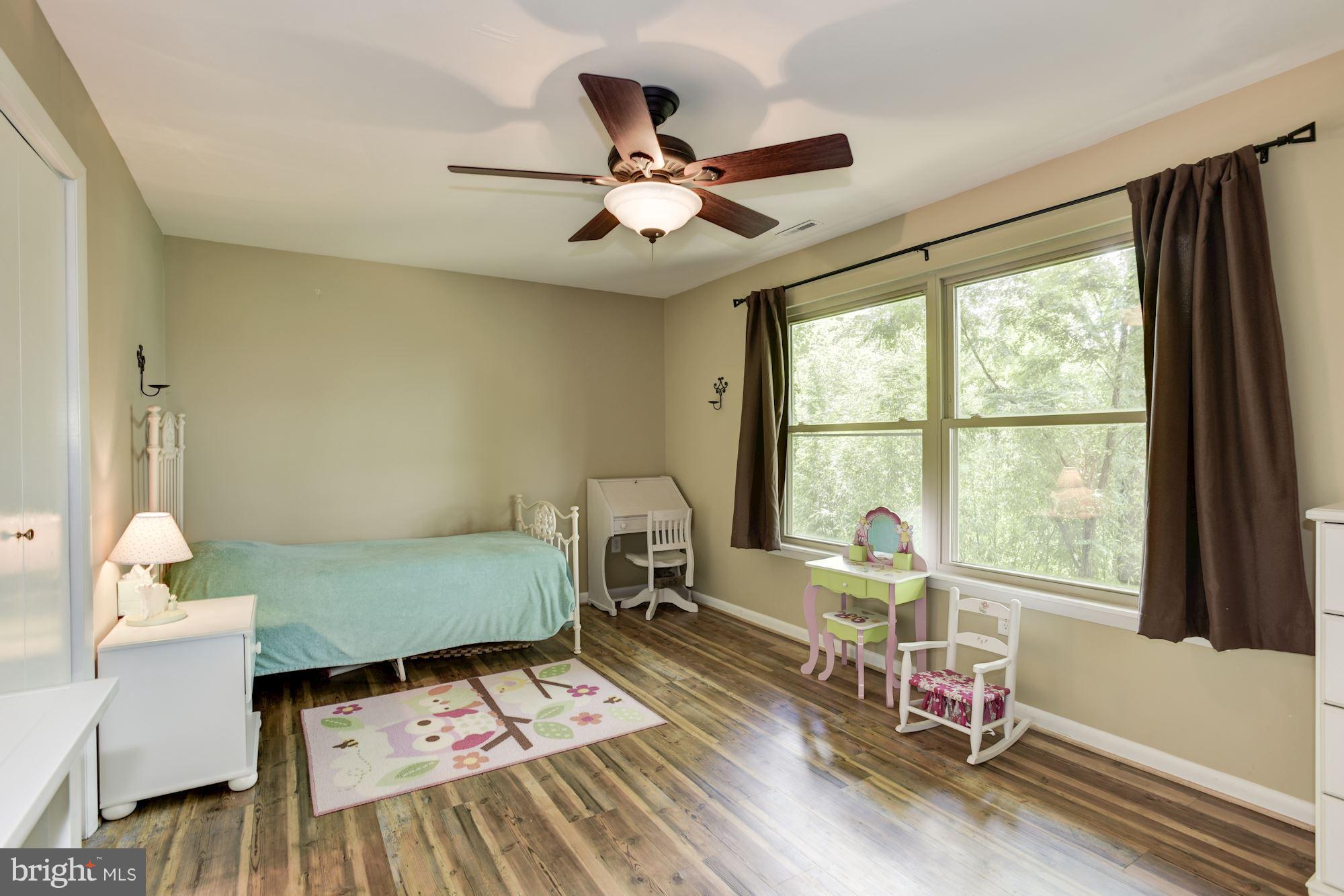 1607 Riverside Drive Annapolis, MD 21409 - Photo 24 of 30 Bright 'n' Breezy 4th Bedroom/Stylish Ceiling Fans