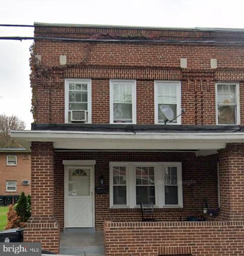 2349 Penn St  