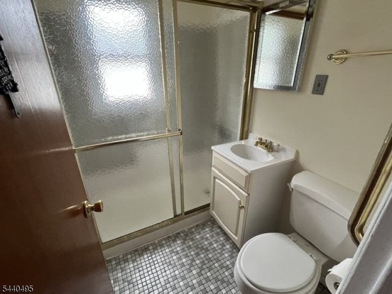 412 2nd Street Middlesex, NJ 08846 - Photo 10 of 17